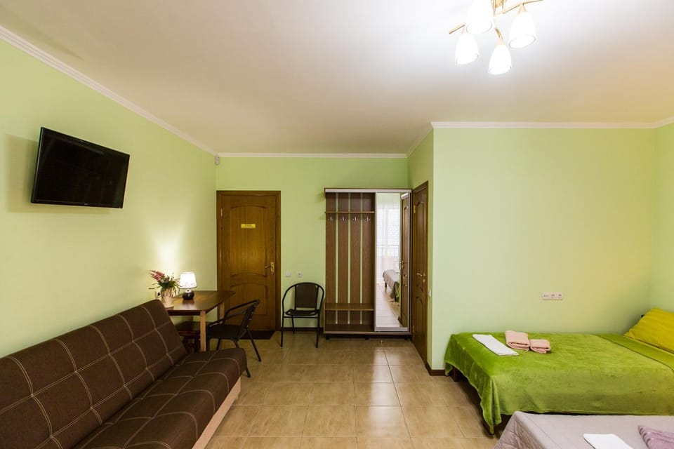 Гостьовий дім Южний Bed and Breakfast in Odessa Oblast