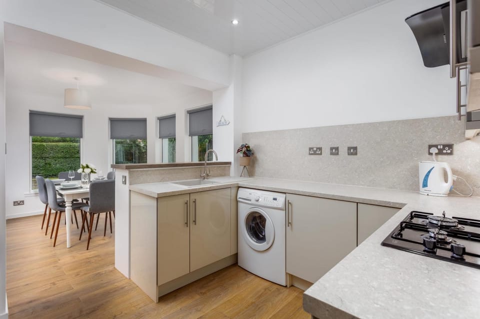 Seafield House - Donnini Apartments House in Ayr