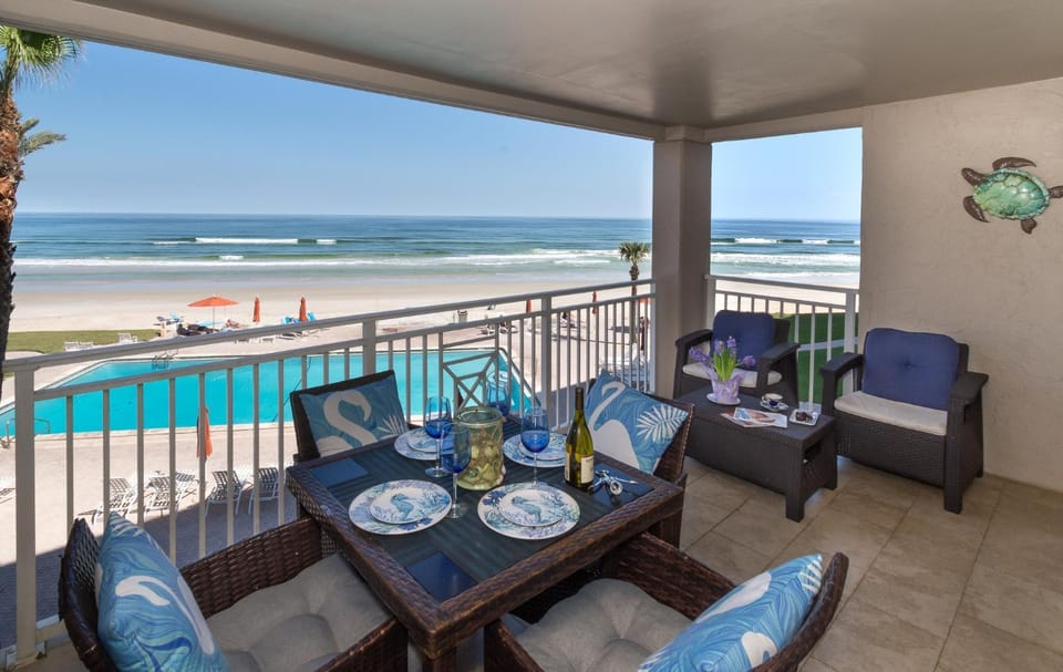 Sandpiper 305 by Ocean Properties House in Florida