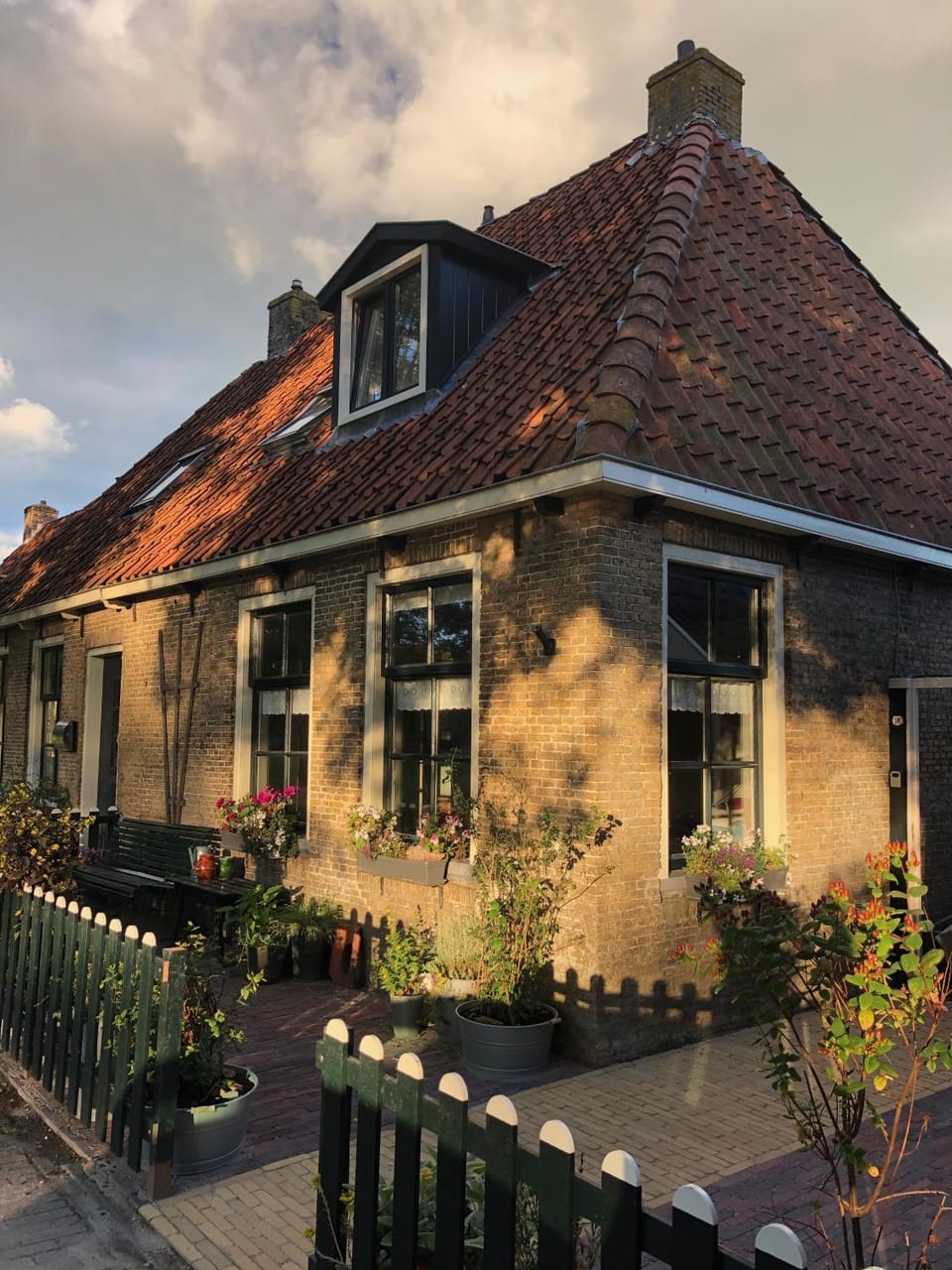 Property building, Day, Garden