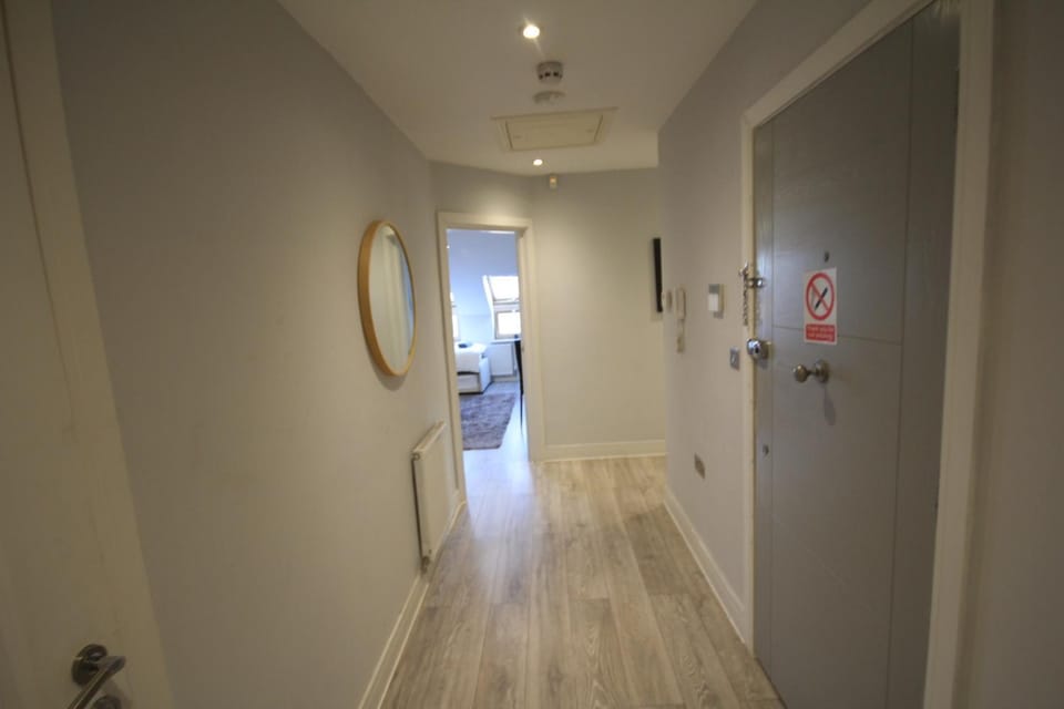 Holden Court Apartment 5 Apartment in Uxbridge