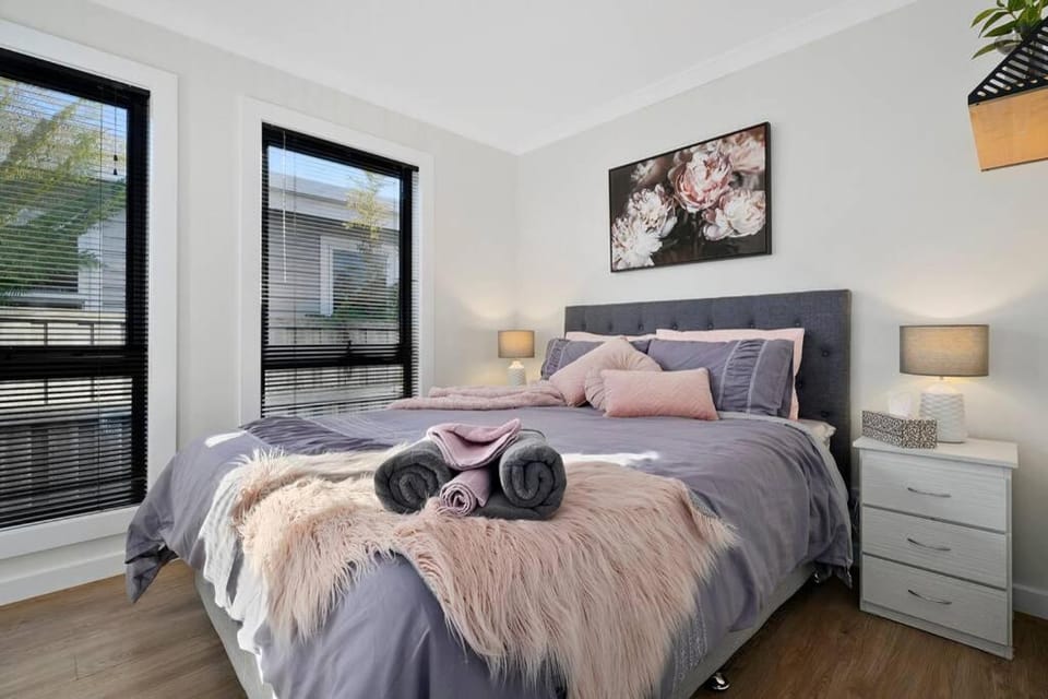 Zoo Villas : Villa Zebra - Central Wynyard Apartment in Wynyard