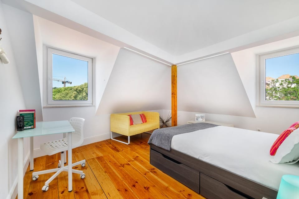 Bed, Bedroom