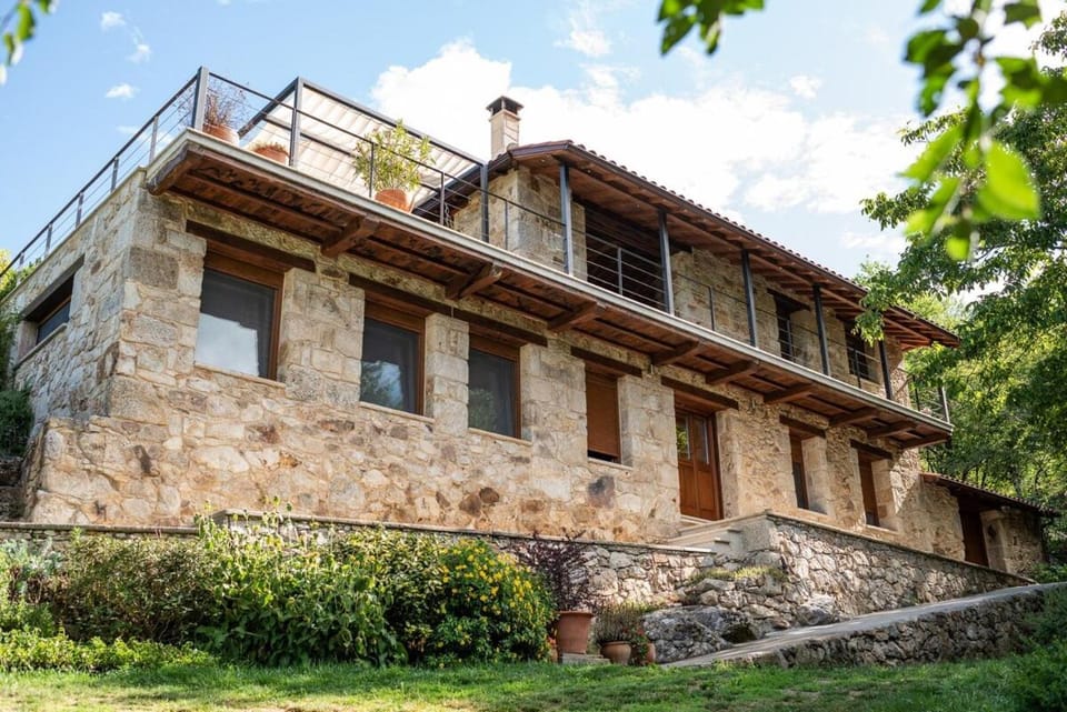 Casa de lujo en la Ribeira Sacra House in Galicia