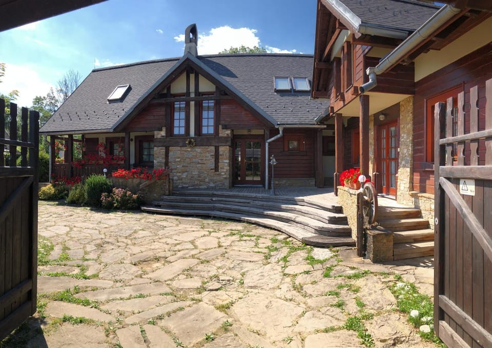 Property building, Facade/entrance, Internal: Not applicable to any particular room