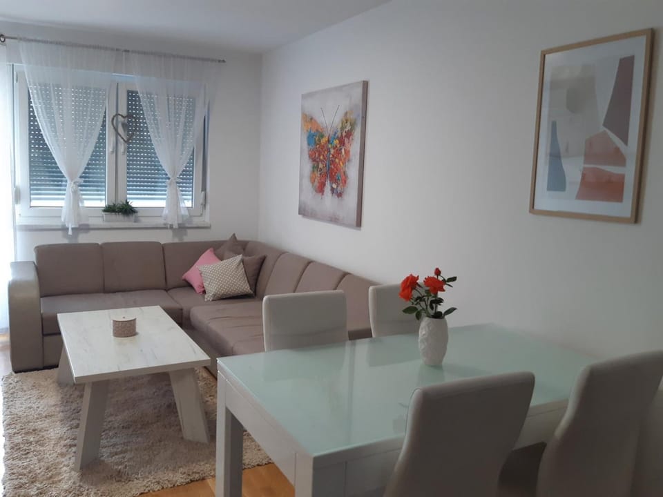 Elena apartmani Apartment in Federation of Bosnia and Herzegovina