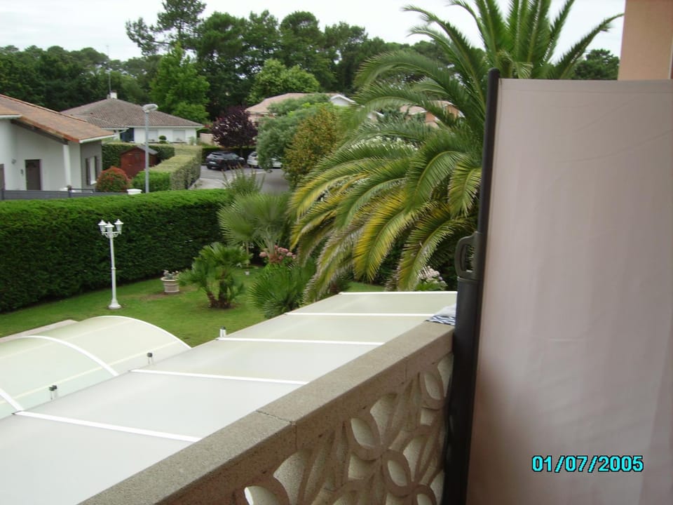 Garden, Balcony/Terrace