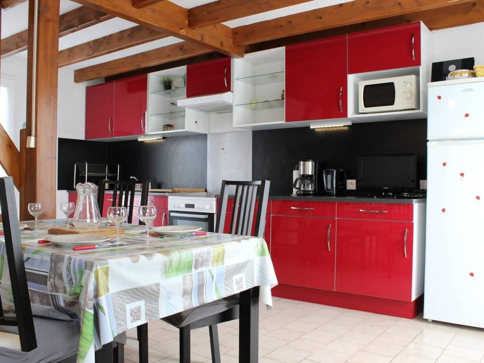 Maison familiale à La Cotinière, près du port. - FR-1-246A-62 House in Nouvelle-Aquitaine