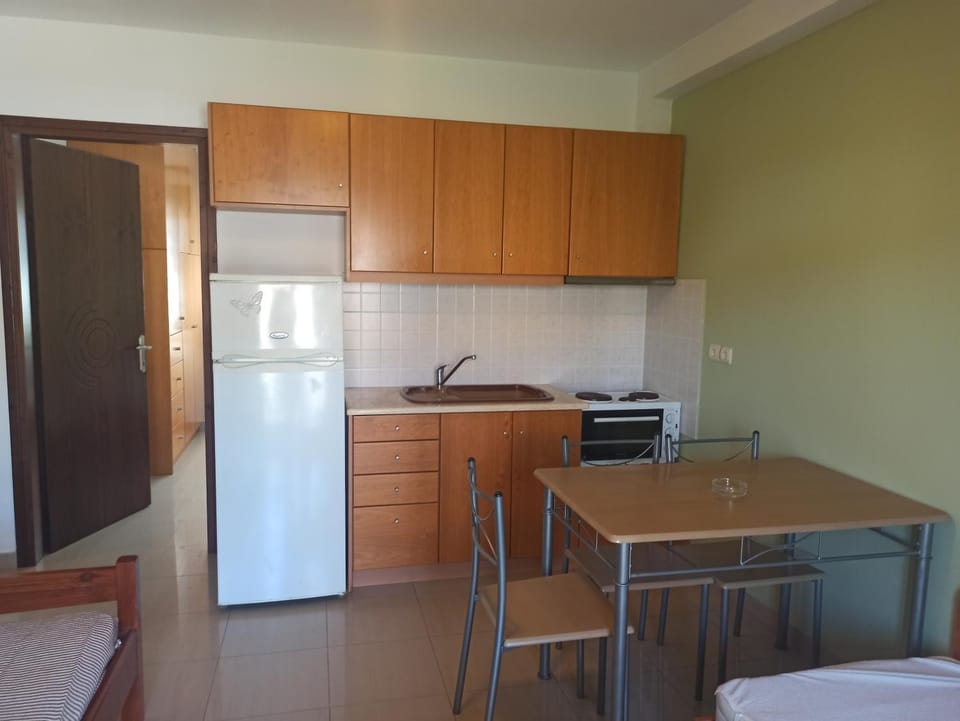 Roula Studios Apartment in Skiathos