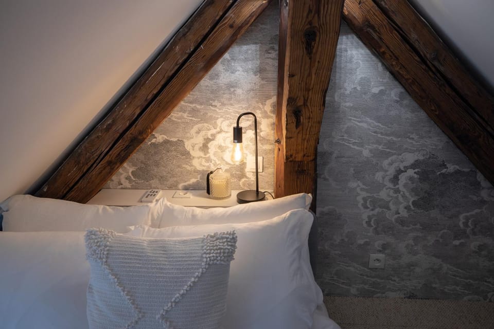 Decorative detail, Bedroom