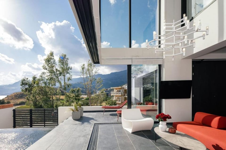Property building, Patio, Day, Natural landscape, View (from property/room), Balcony/Terrace, Living room, Seating area
