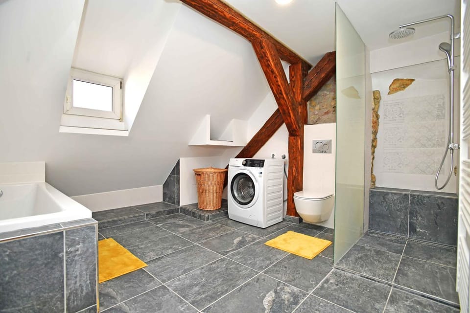 Shower, Bathroom, washing machine