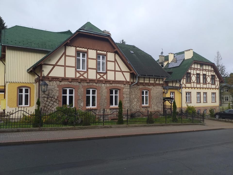 Property building, On site, Area and facilities