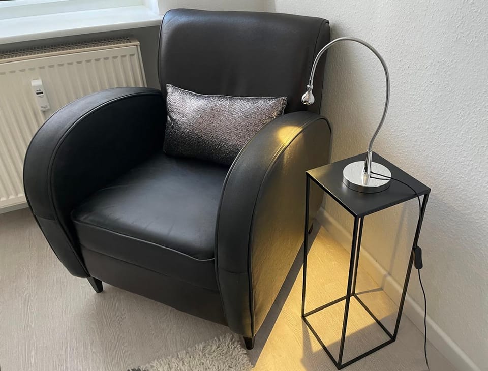 Seating area, Bedroom