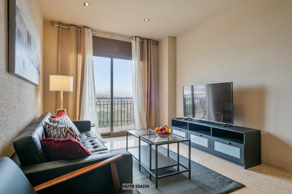Day, Living room, Dining area, On site
