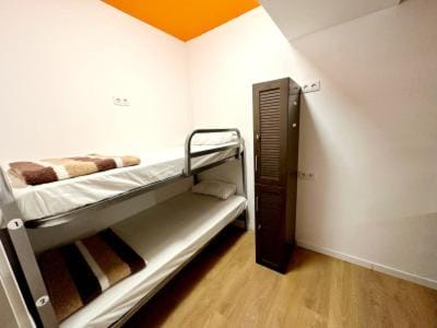 bunk bed