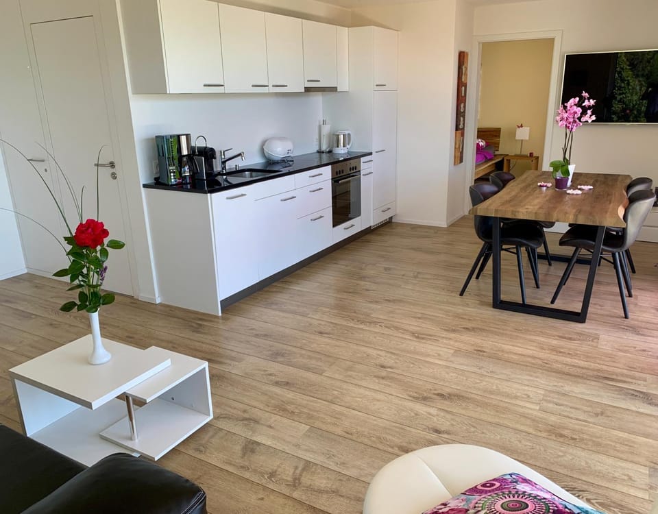 Living room, Dining area