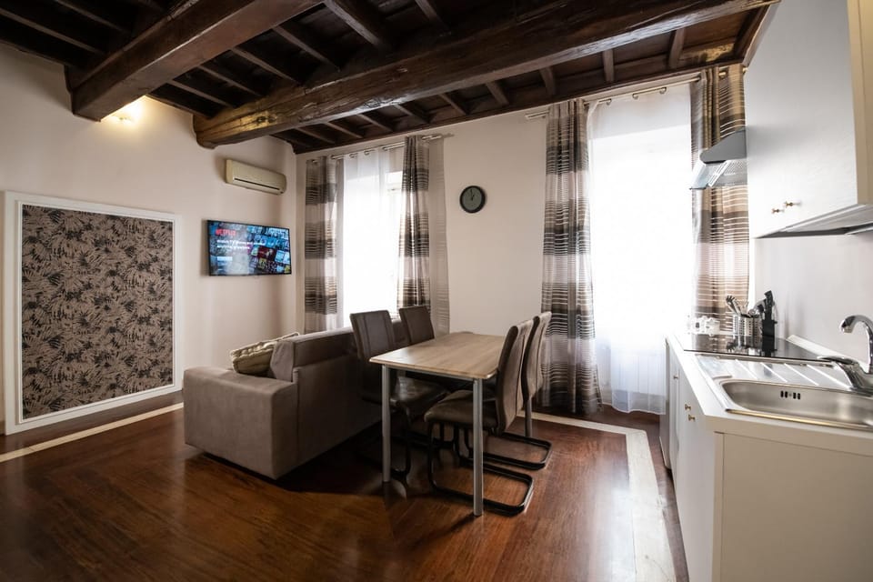 Kitchen or kitchenette, Living room, Dining area