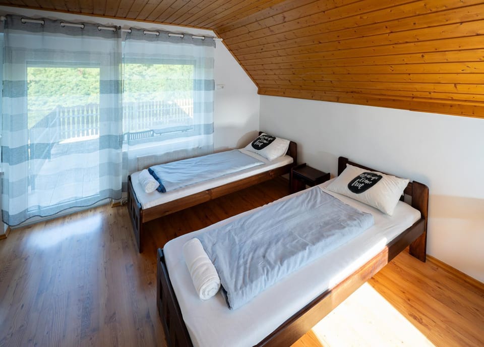 Arborétum Nyaraló Szarvas - Kültéri jakuzzival House in Hungary