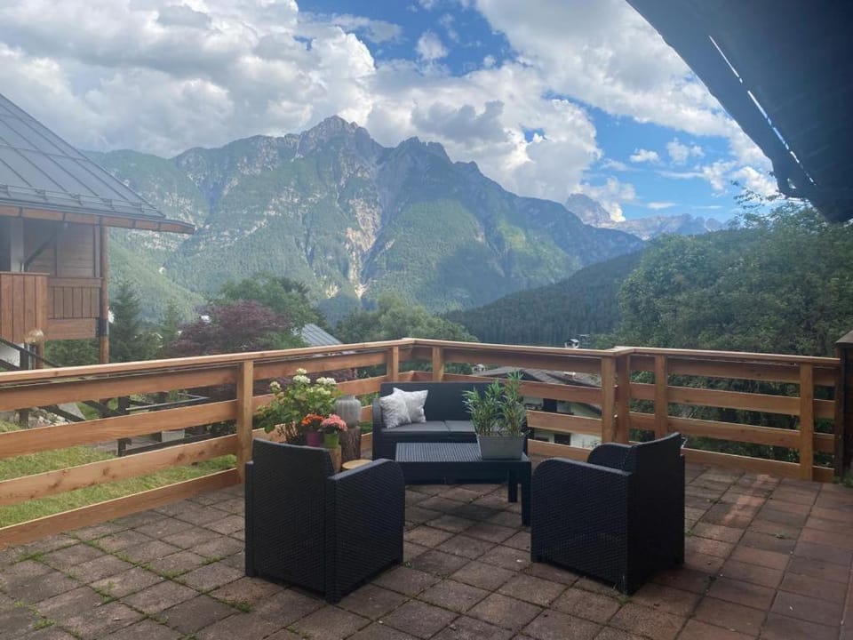 Natural landscape, View (from property/room), Balcony/Terrace, Mountain view
