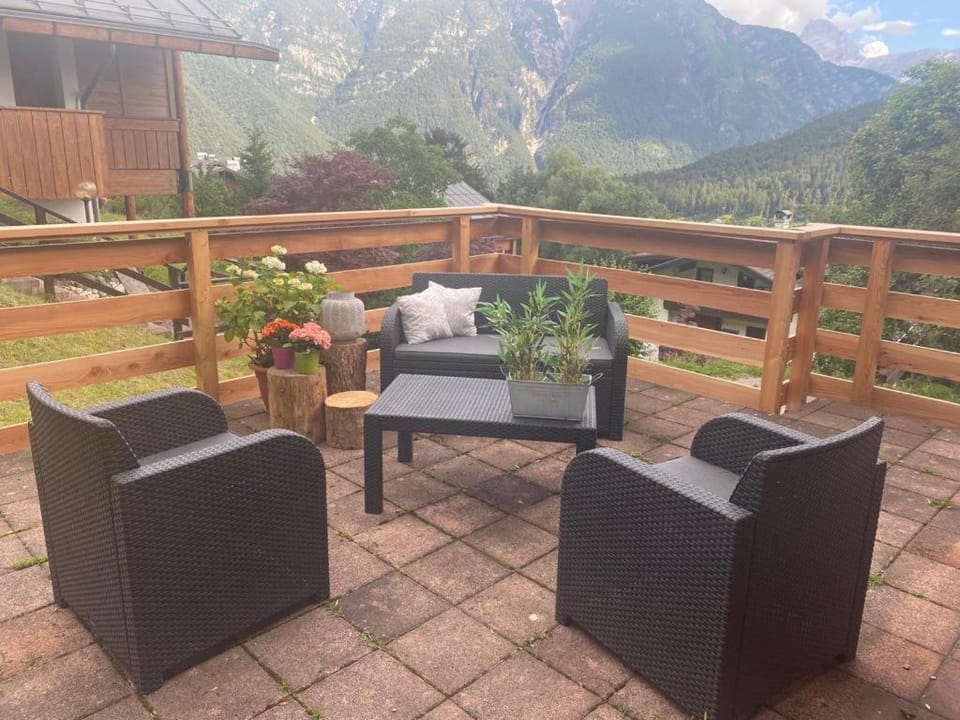 Natural landscape, View (from property/room), Balcony/Terrace, Mountain view