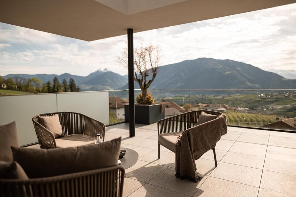 Day, View (from property/room), Balcony/Terrace, Balcony/Terrace, Seating area