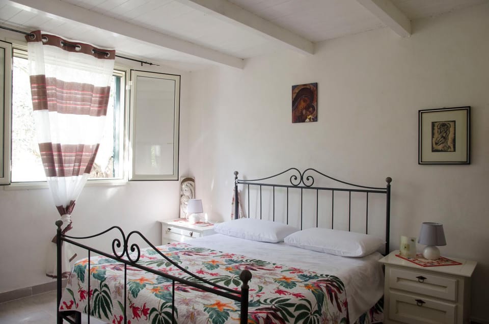 Uliveto Nonno Giacomo House in Sicily