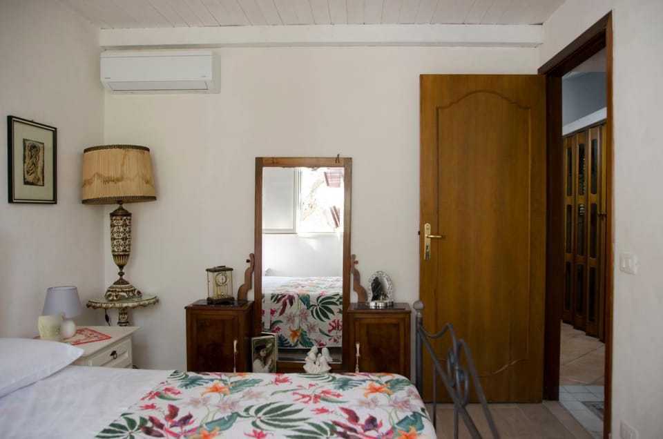 Uliveto Nonno Giacomo House in Sicily