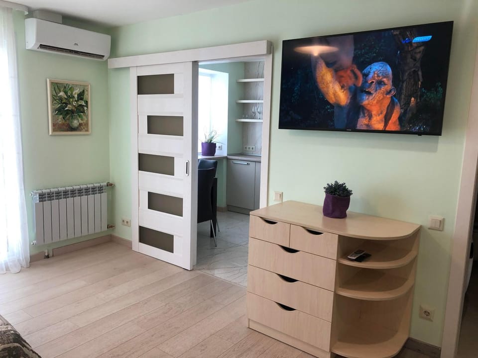 Comfy Retreat on Kotsubinsky street Apartment in Ukraine