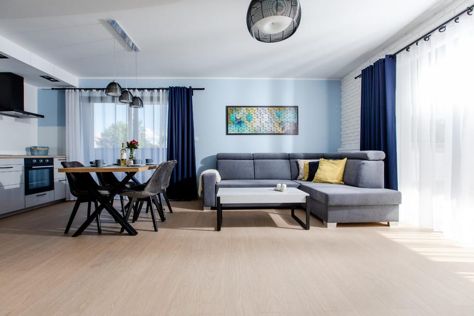 Kitchen or kitchenette, Living room, Seating area