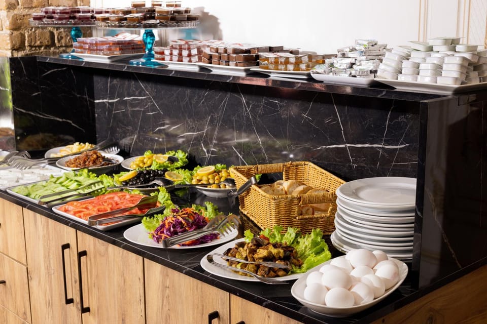 Food and drinks, Buffet breakfast