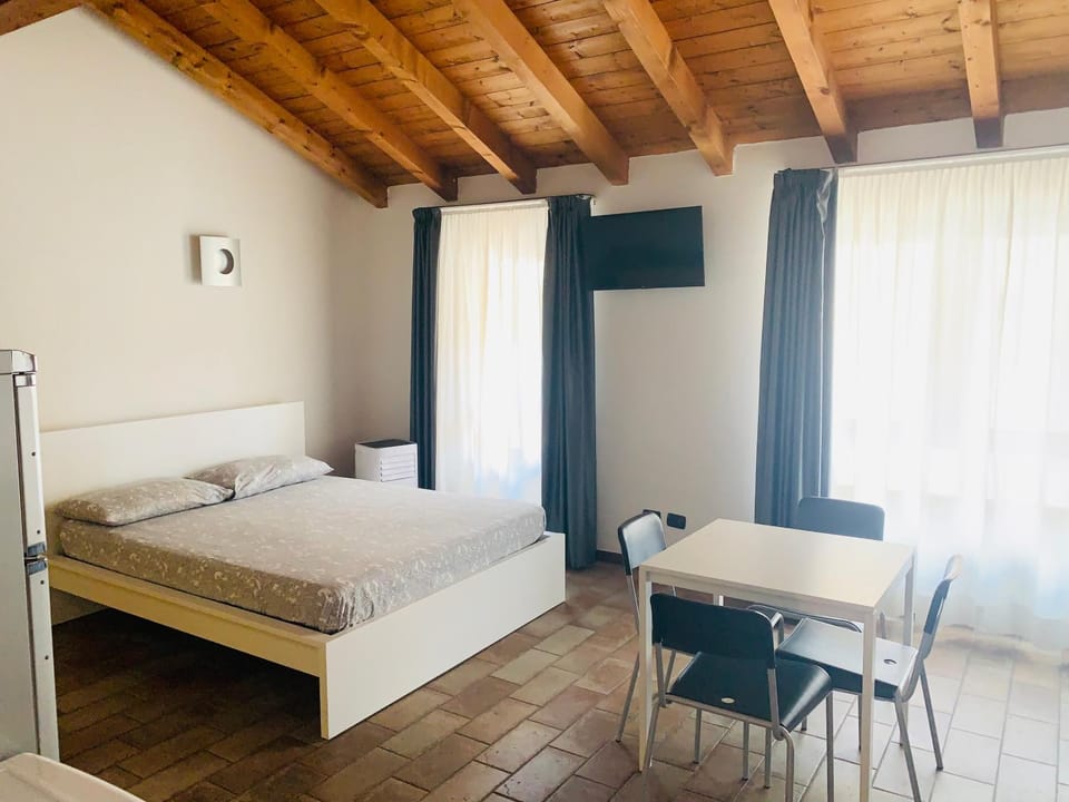 Bed, Living room, Bedroom