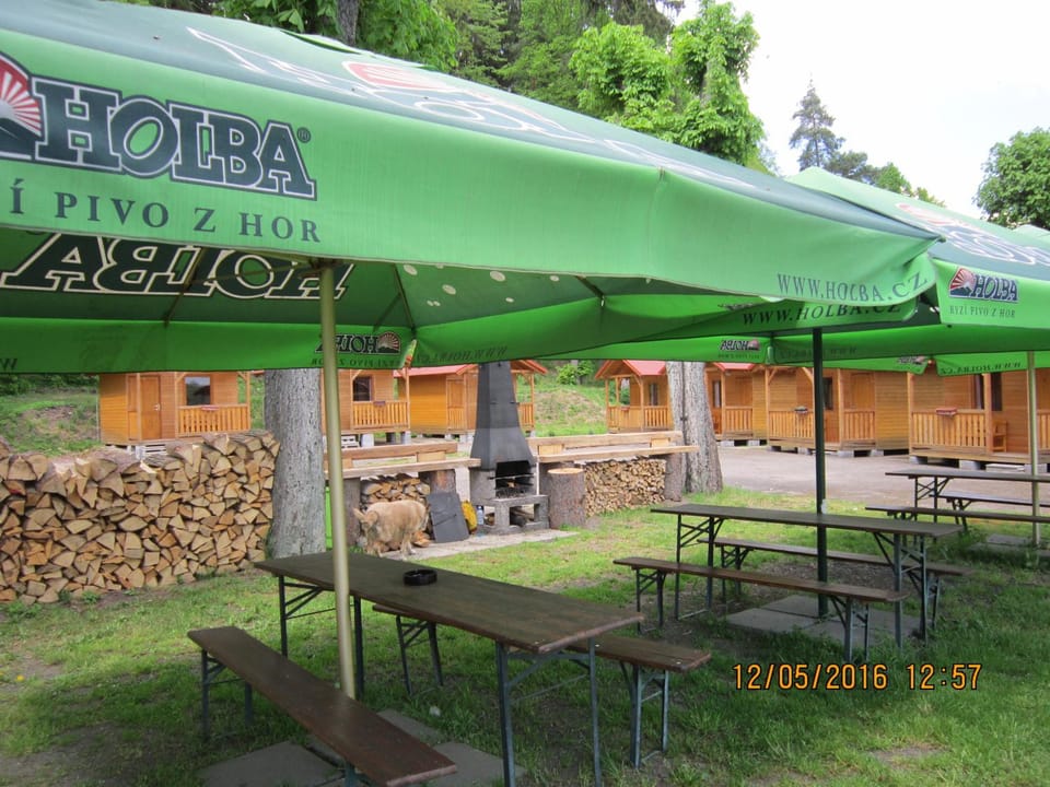 Chatová osada jezerní údolí Campground/ 
RV Resort in Saxony