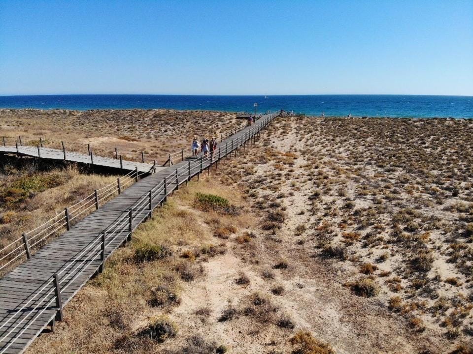 Ambassador Salgados Beach Suites Apartment in Guia