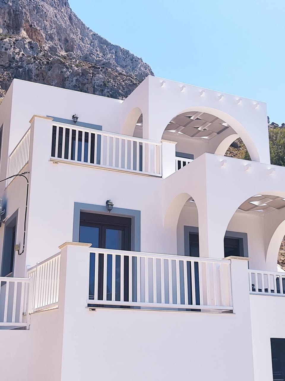 Property building, Balcony/Terrace