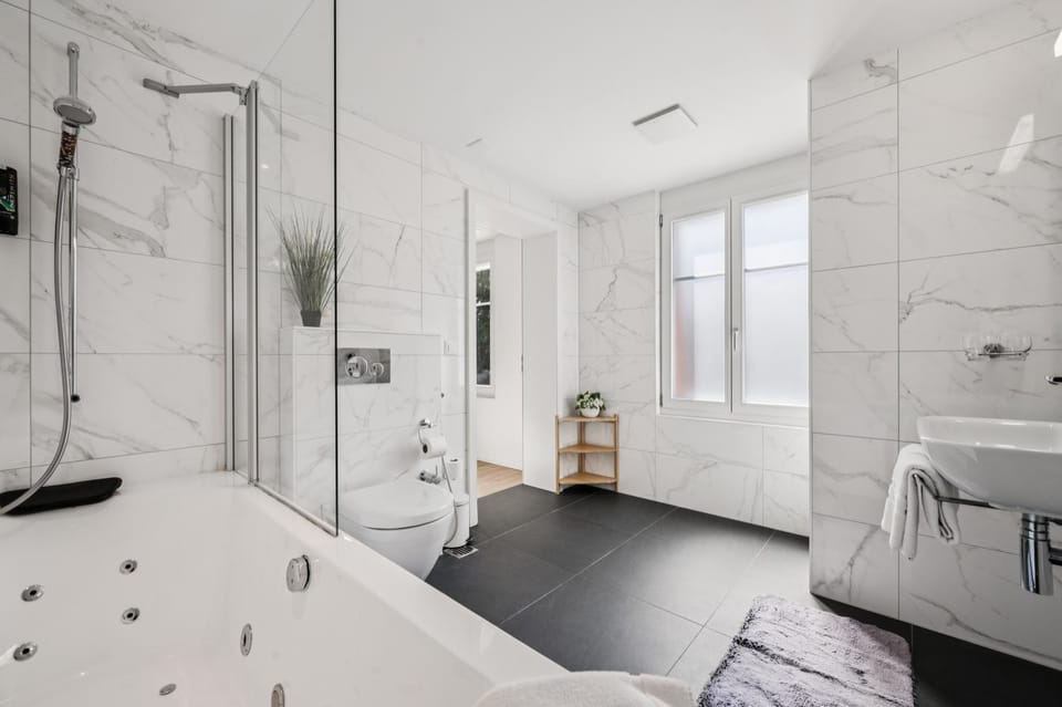 Hot Tub, Bathroom, Bath