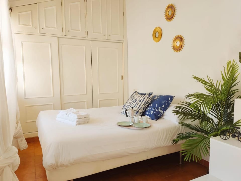 Stunning attic with private terrace and Parking optional Apartment in Seville