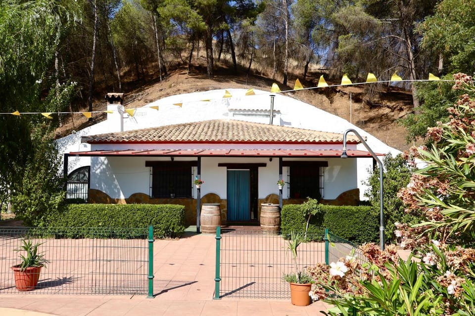 Off site, Garden