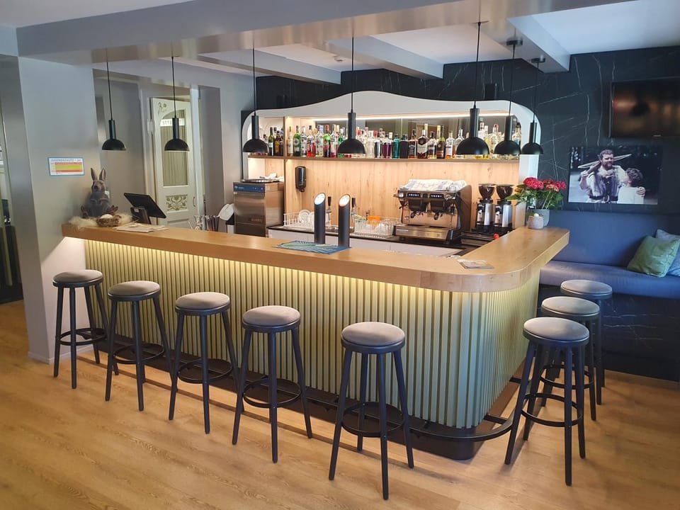Lounge or bar