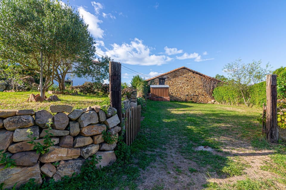 La Curuxa House in Asturias