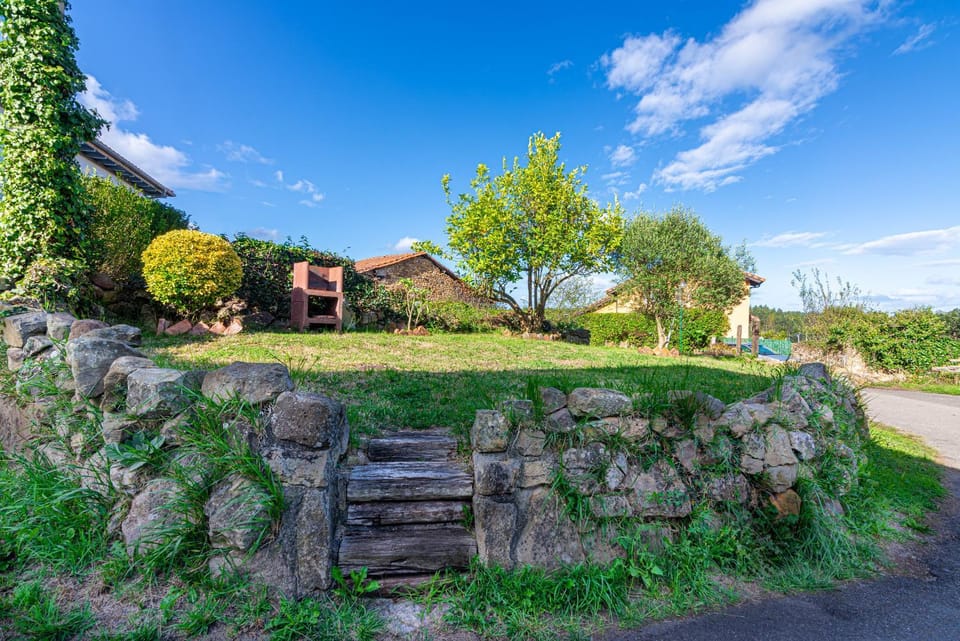 La Curuxa House in Asturias