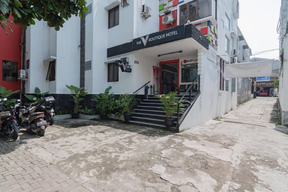 Facade/entrance