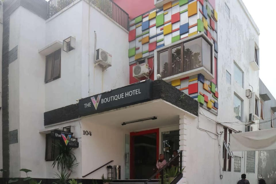 Facade/entrance