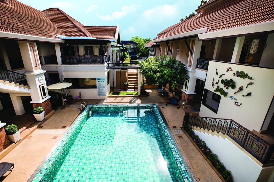 Swimming pool