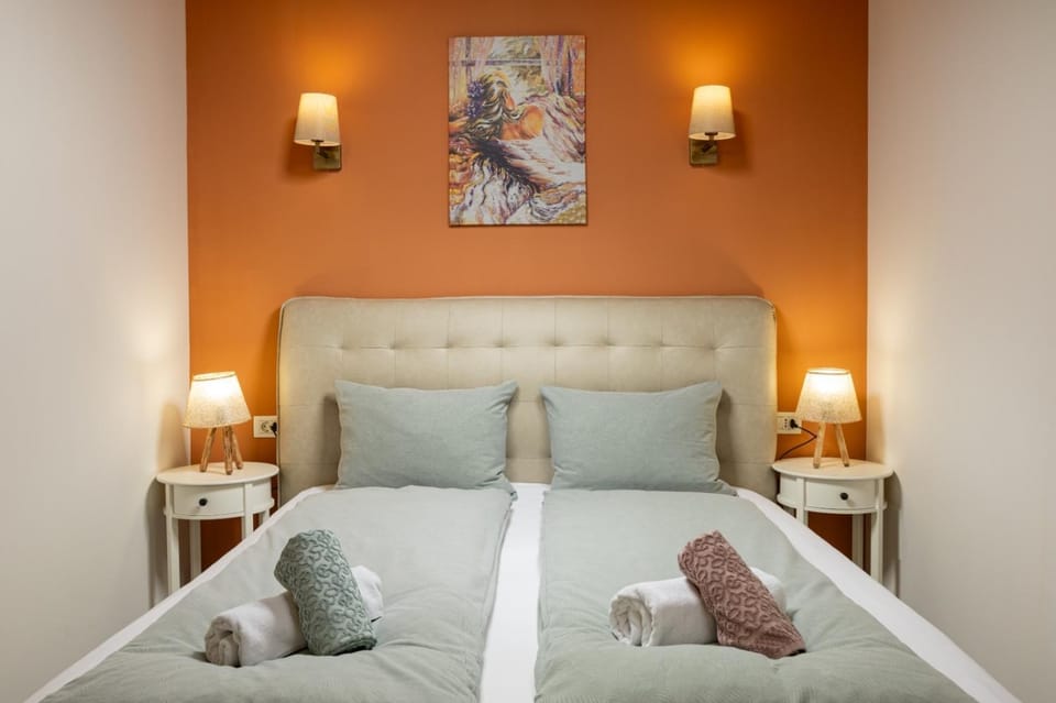 Seek and Hide - Little Julia's Hideaway Apartment in Brasov