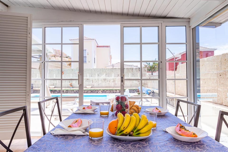 Balcony/Terrace, Swimming pool