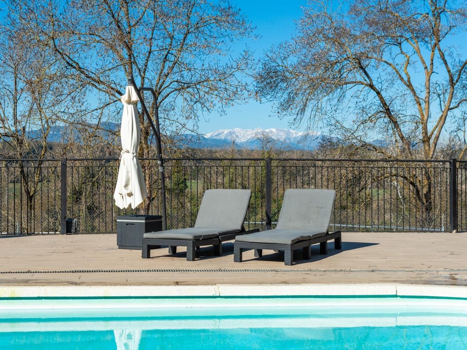 Mountain view, Pool view, sunbed
