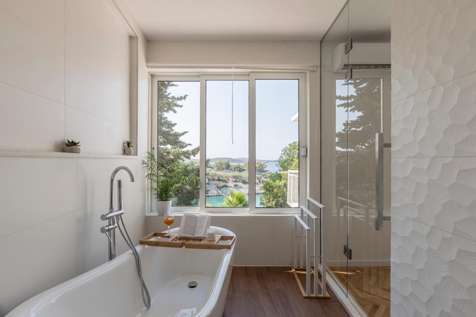 Bathroom, Sea view, Bath