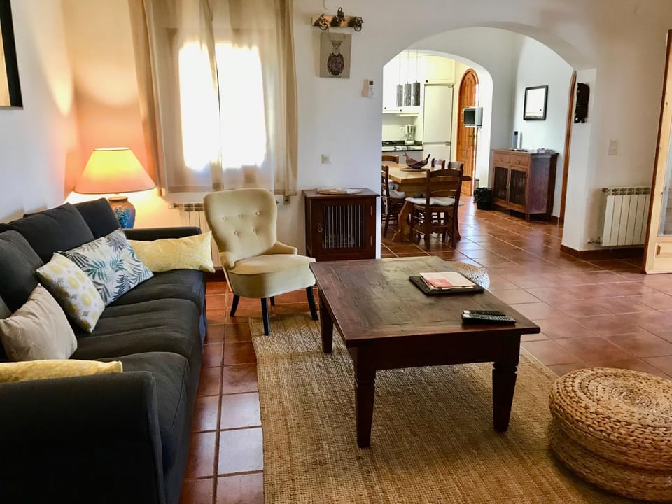 MEDDAYS VILLA SAMY Villa in Baix Camp