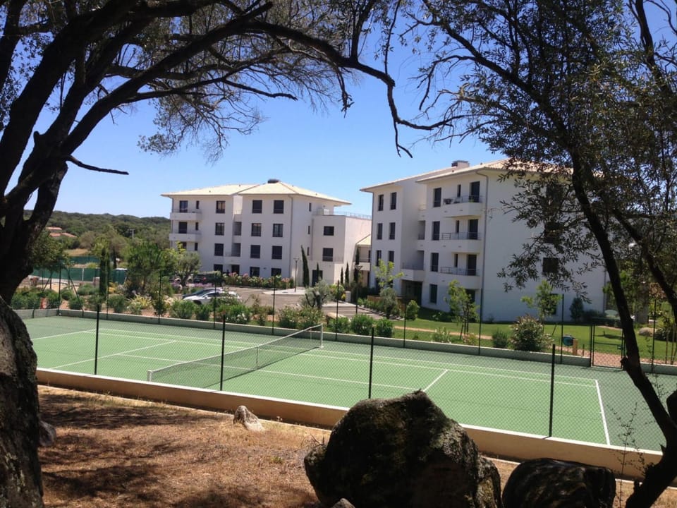 Tennis court